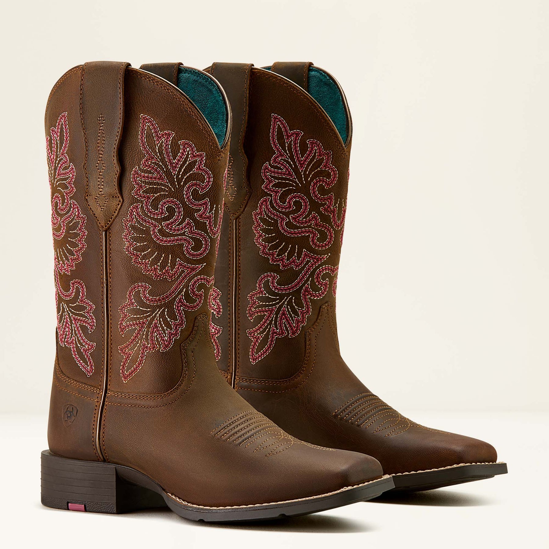 Ariat Round up wide square toe stretchfit Western boot for ladies