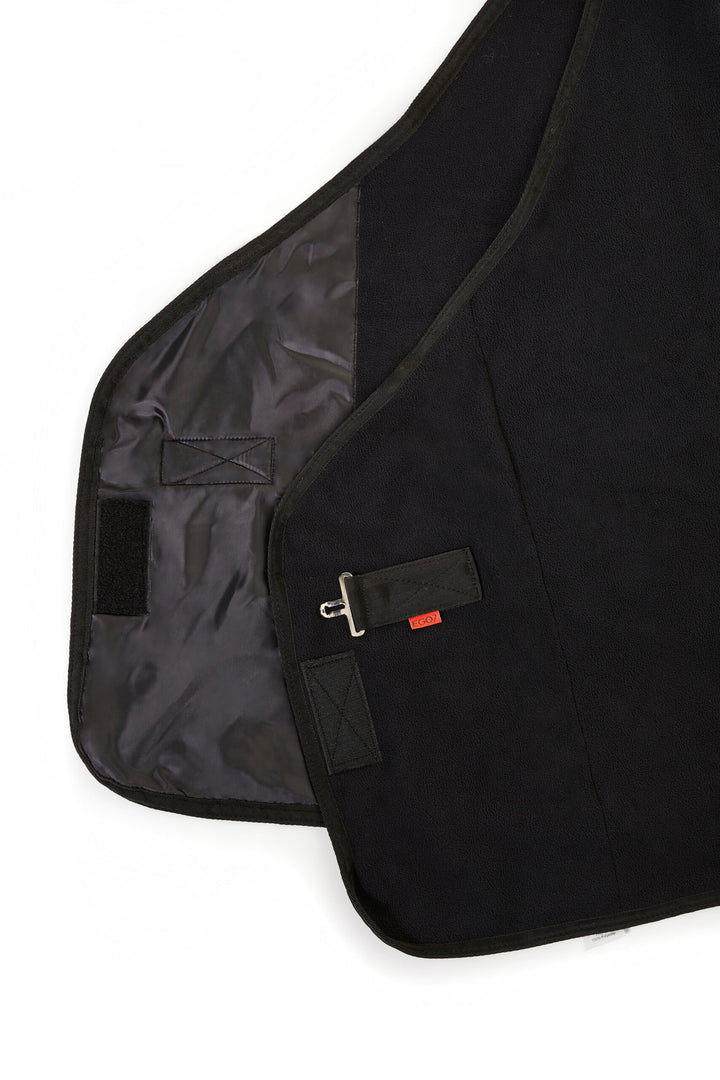 Ego 7 horsehead fleece rug