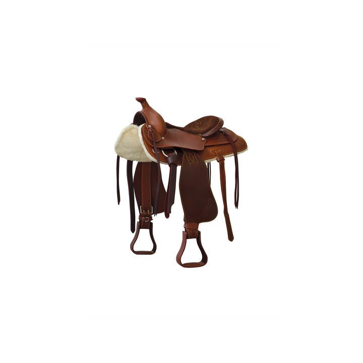 Lakota prime saddle with suede seat